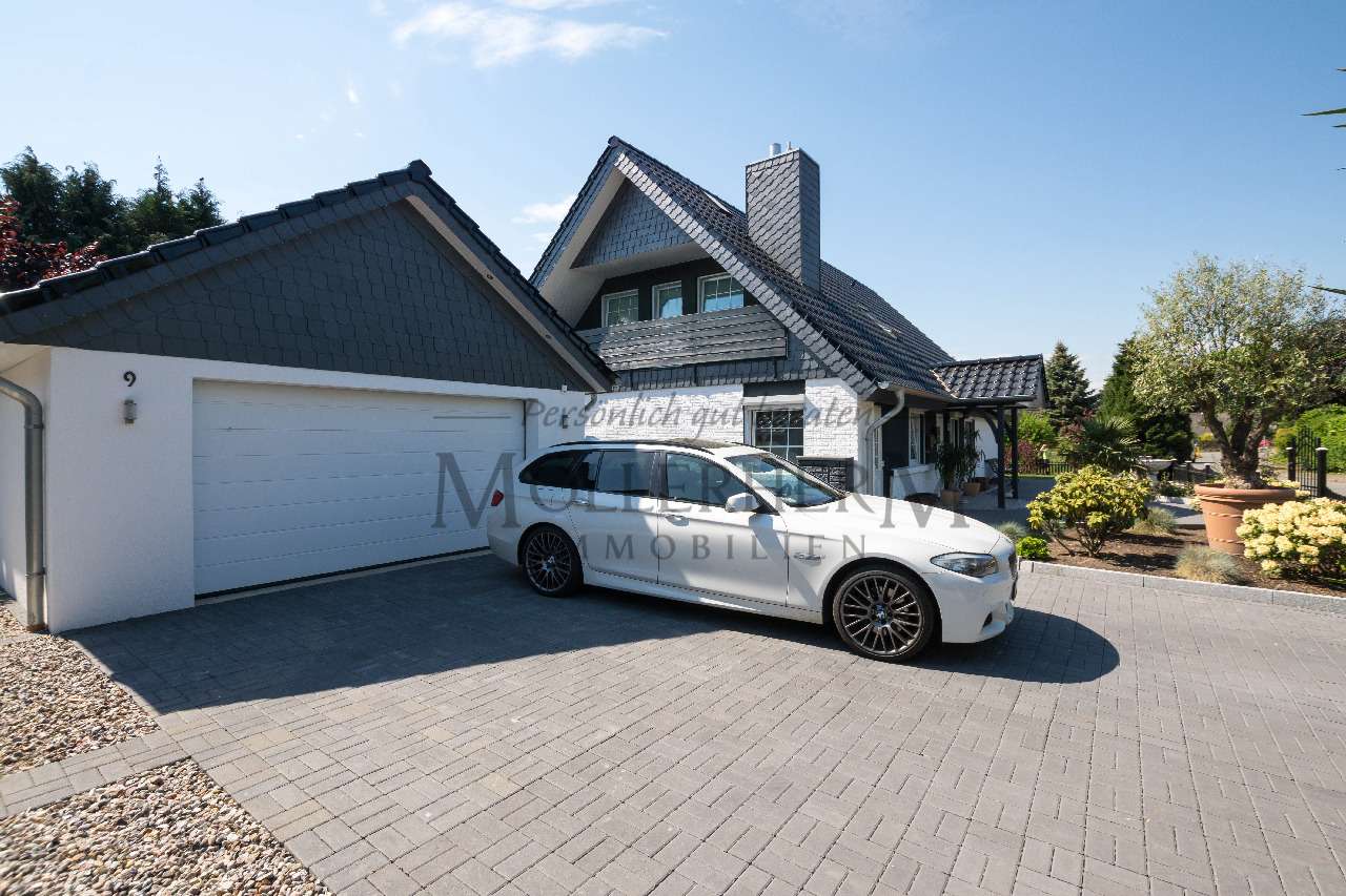 Garage.